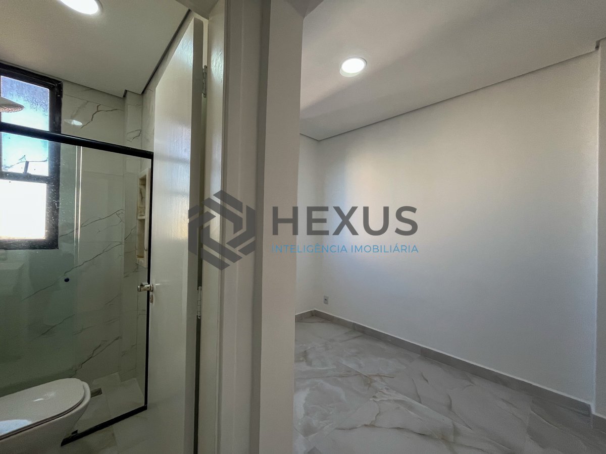 Foto 39 de Apartamento reformado com varanda vista mar e lazer a 1 quadra da praia nas Pitangueiras, Guarujá
