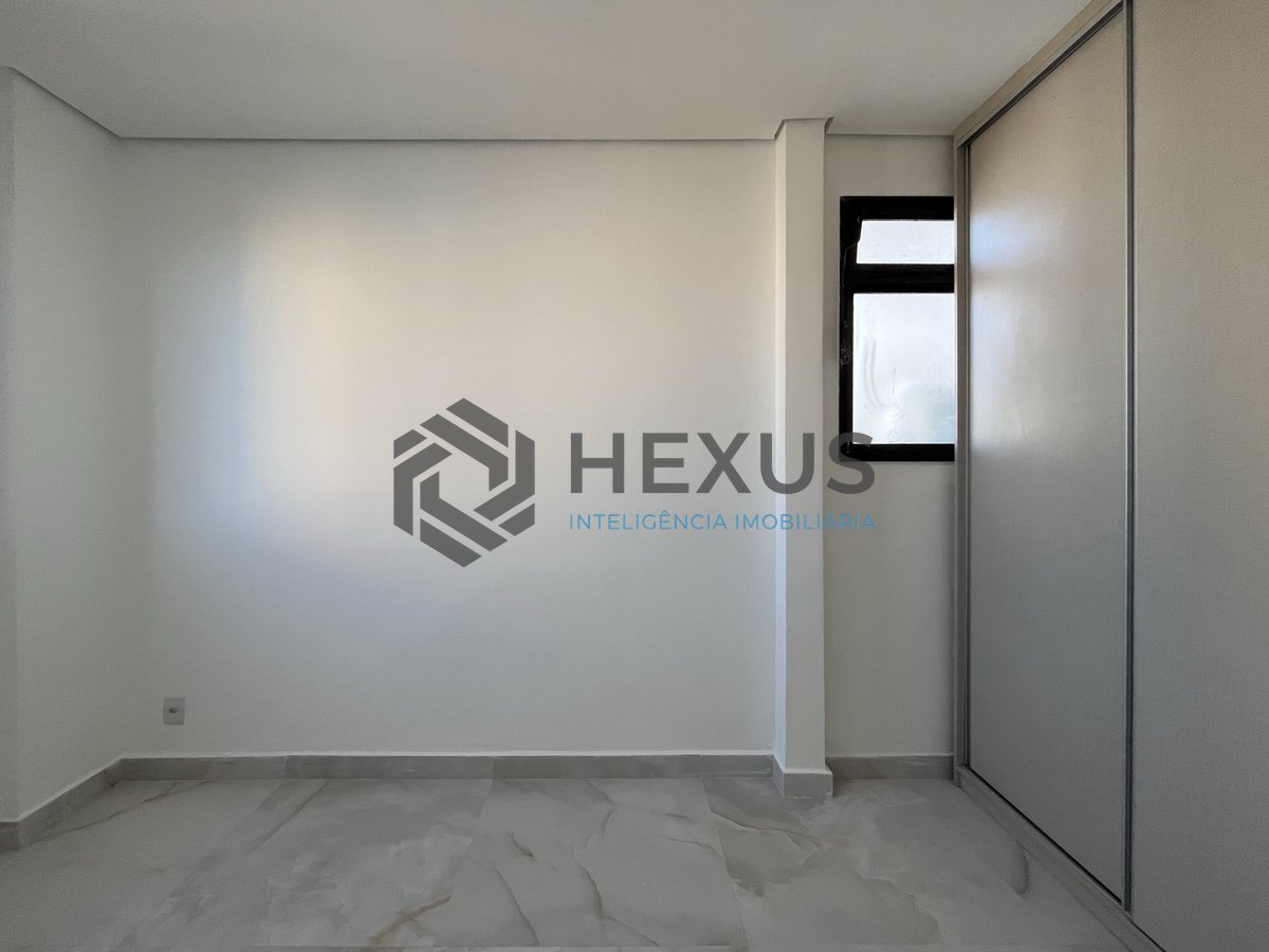 Foto 42 de Apartamento reformado com varanda vista mar e lazer a 1 quadra da praia nas Pitangueiras, Guarujá