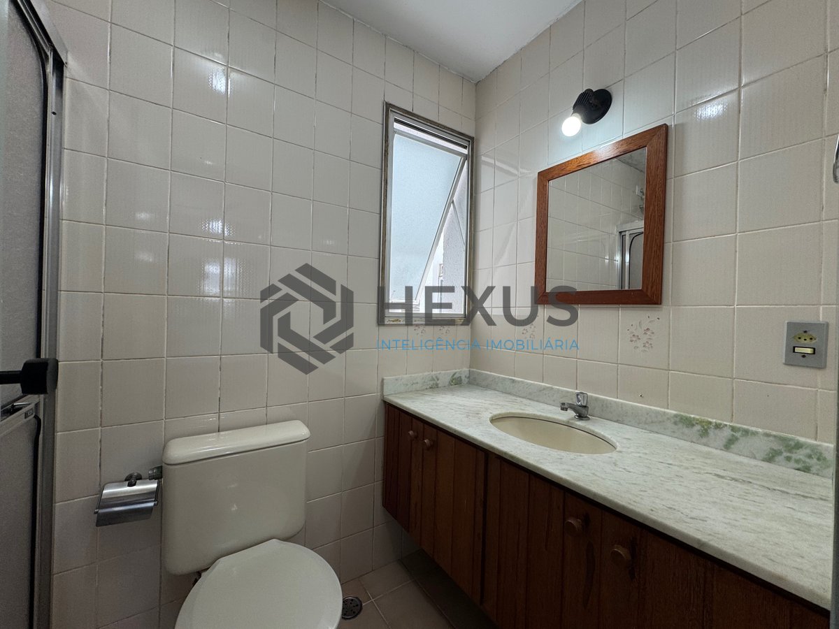 Foto 12 de Apartamento a 450m da praia no Jardim Astúrias, Guarujá