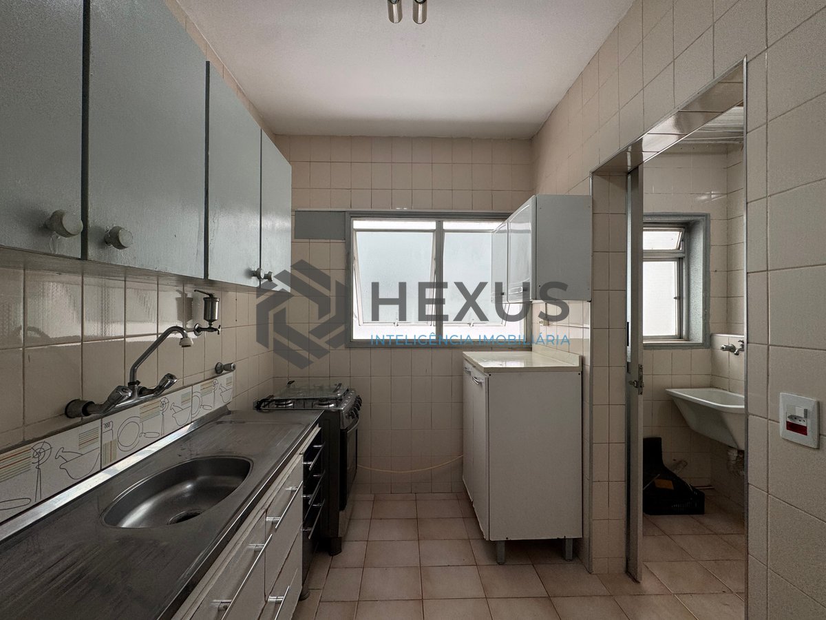 Foto 17 de Apartamento a 450m da praia no Jardim Astúrias, Guarujá