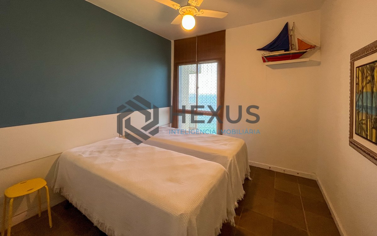 Foto 18 de Apartamento frente mar com varanda nas Pitangueiras, Guarujá