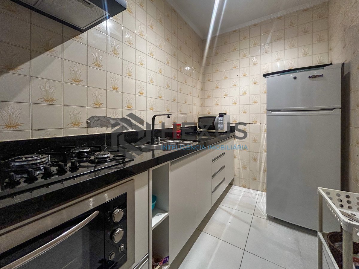Foto 23 de Apartamento com varanda e lazer a 150m da praia na Enseada, Guarujá