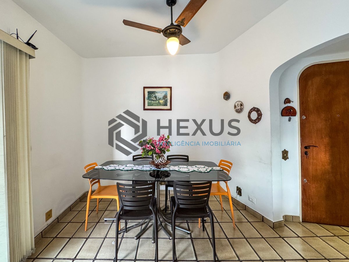 Foto 5 de Apartamento com varanda e lazer a 240m da praia nas Pitangueiras, Guarujá