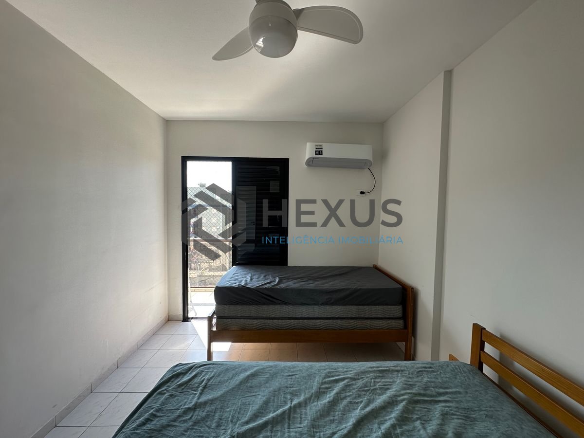 Foto 17 de Apartamento com varanda e lazer a 500m da praia na Enseada, Guarujá