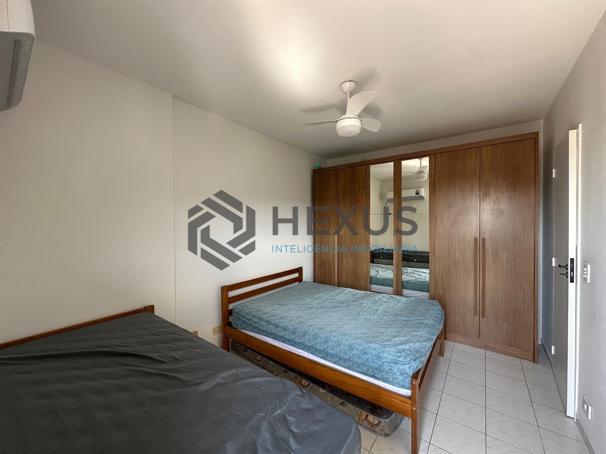Foto 18 de Apartamento com varanda e lazer a 500m da praia na Enseada, Guarujá