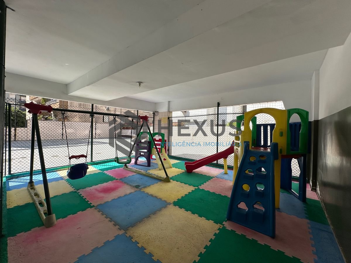 Foto 26 de Apartamento com varanda e lazer a 500m da praia na Enseada, Guarujá