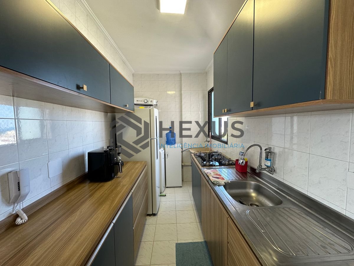 Foto 7 de Apartamento com varanda e lazer a 500m da praia na Enseada, Guarujá