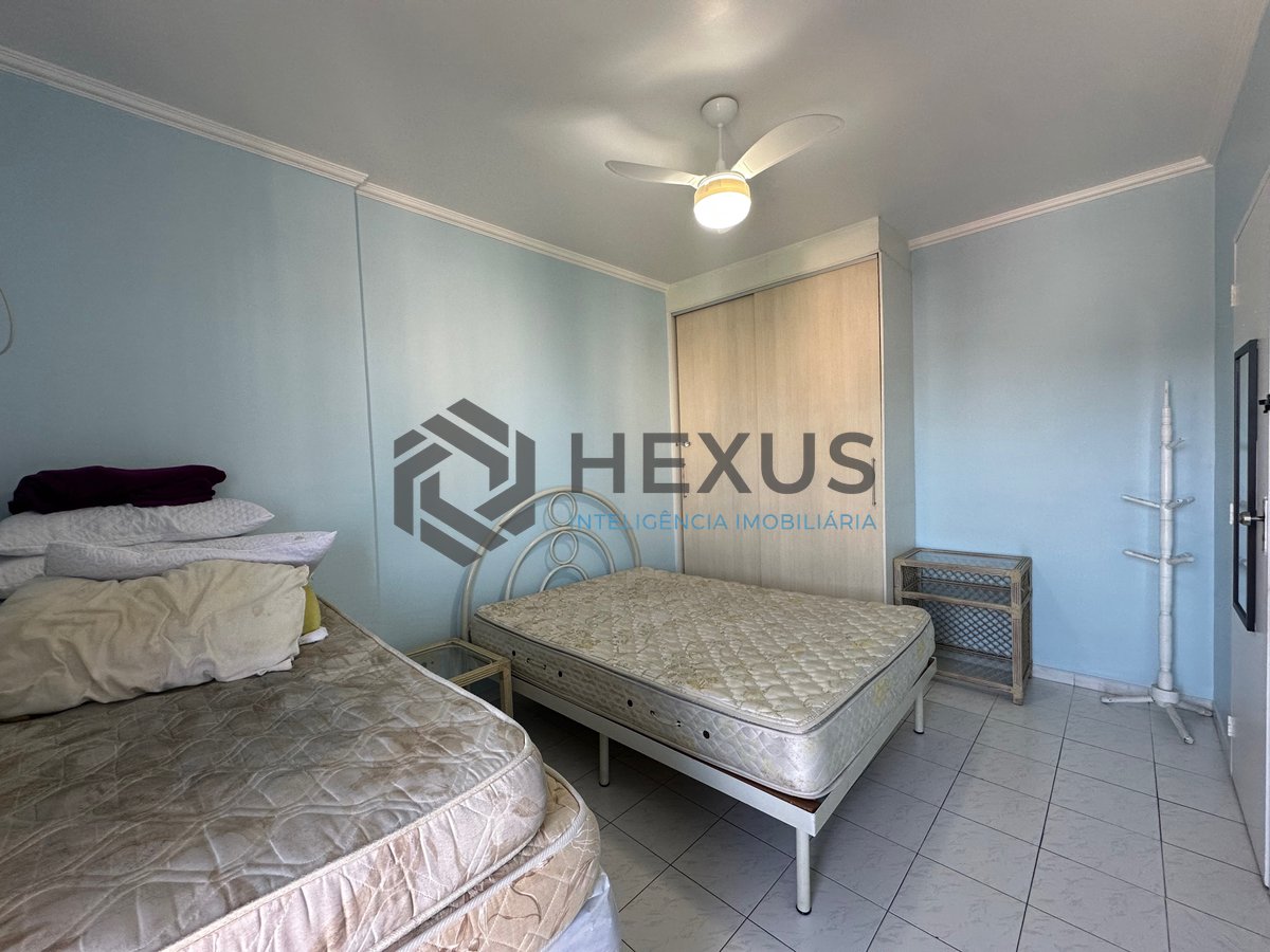 Foto 17 de Apartamento com varanda e lazer a 500m da praia na Enseada, Guarujá