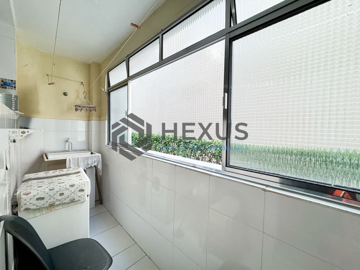 Foto 13 de Apartamento a 150m da praia na região da Vila Alzira no Jardim Astúrias, Guarujá