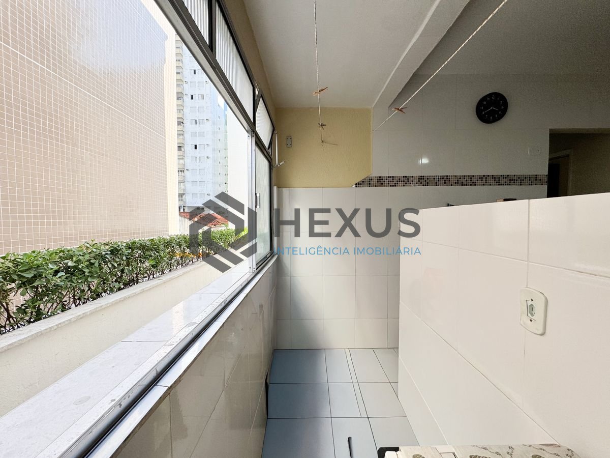 Foto 14 de Apartamento a 150m da praia na região da Vila Alzira no Jardim Astúrias, Guarujá