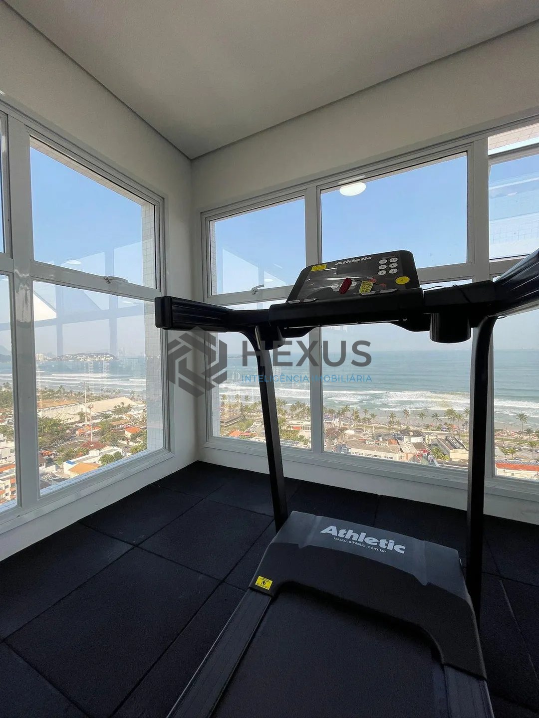Foto 21 de Apartamento com varanda gourmet e lazer na Enseada, Guarujá