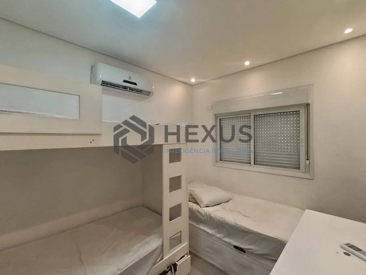 Foto 10 de Apartamento com varanda gourmet vista mar e lazer na Enseada, Guarujá