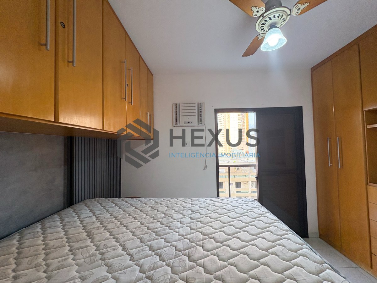 Foto 16 de Apartamento com varanda vista mar e lazer na Enseada, Guarujá