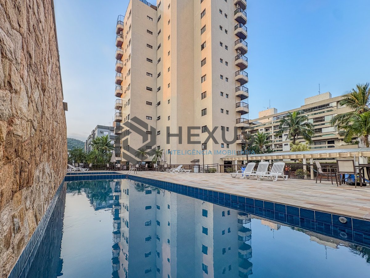 Foto 23 de Apartamento com varanda vista mar e lazer na Enseada, Guarujá