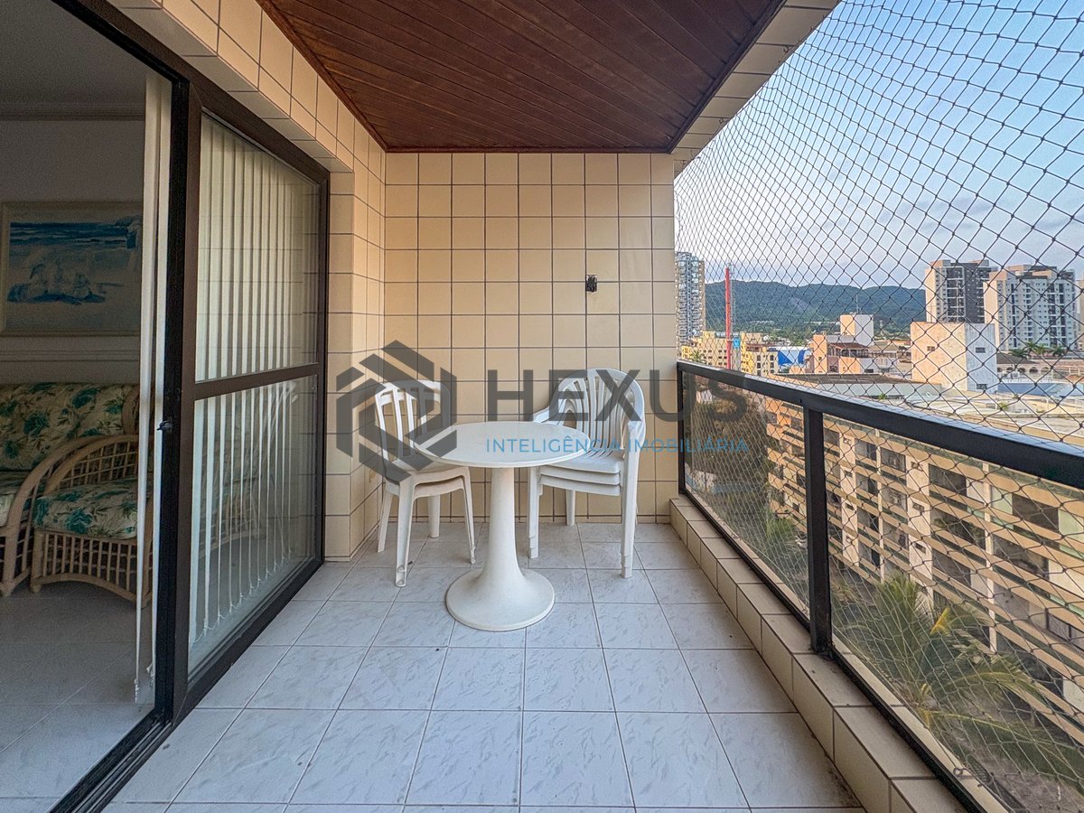 Foto 3 de Apartamento com varanda vista mar e lazer na Enseada, Guarujá