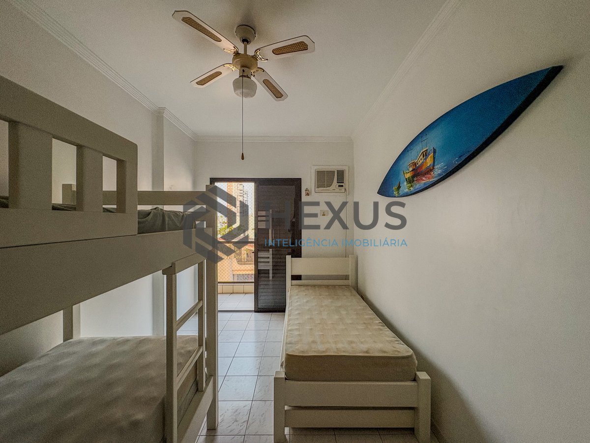 Foto 9 de Apartamento com varanda vista mar e lazer na Enseada, Guarujá