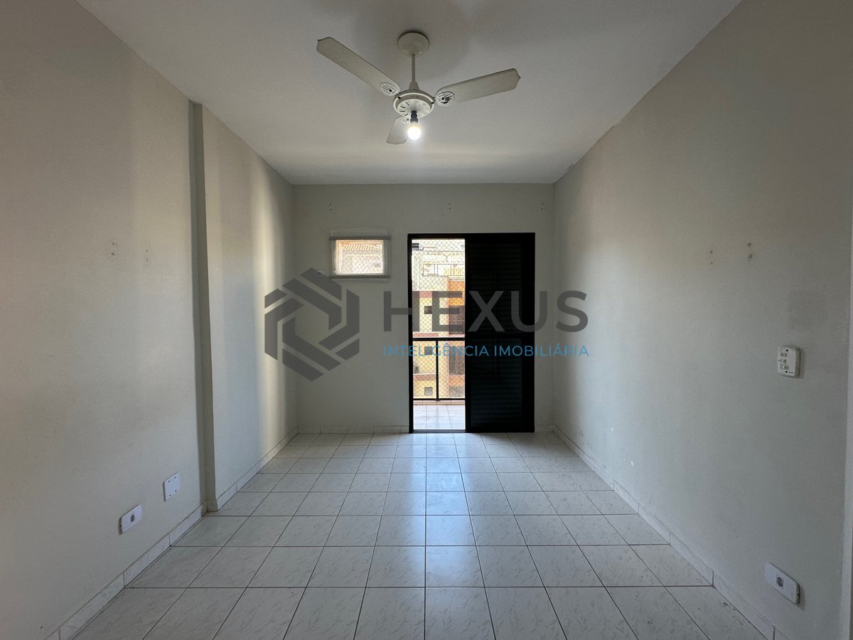 Foto 7 de Apartamento com varanda e lazer a 500m da praia na Enseada, Guarujá
