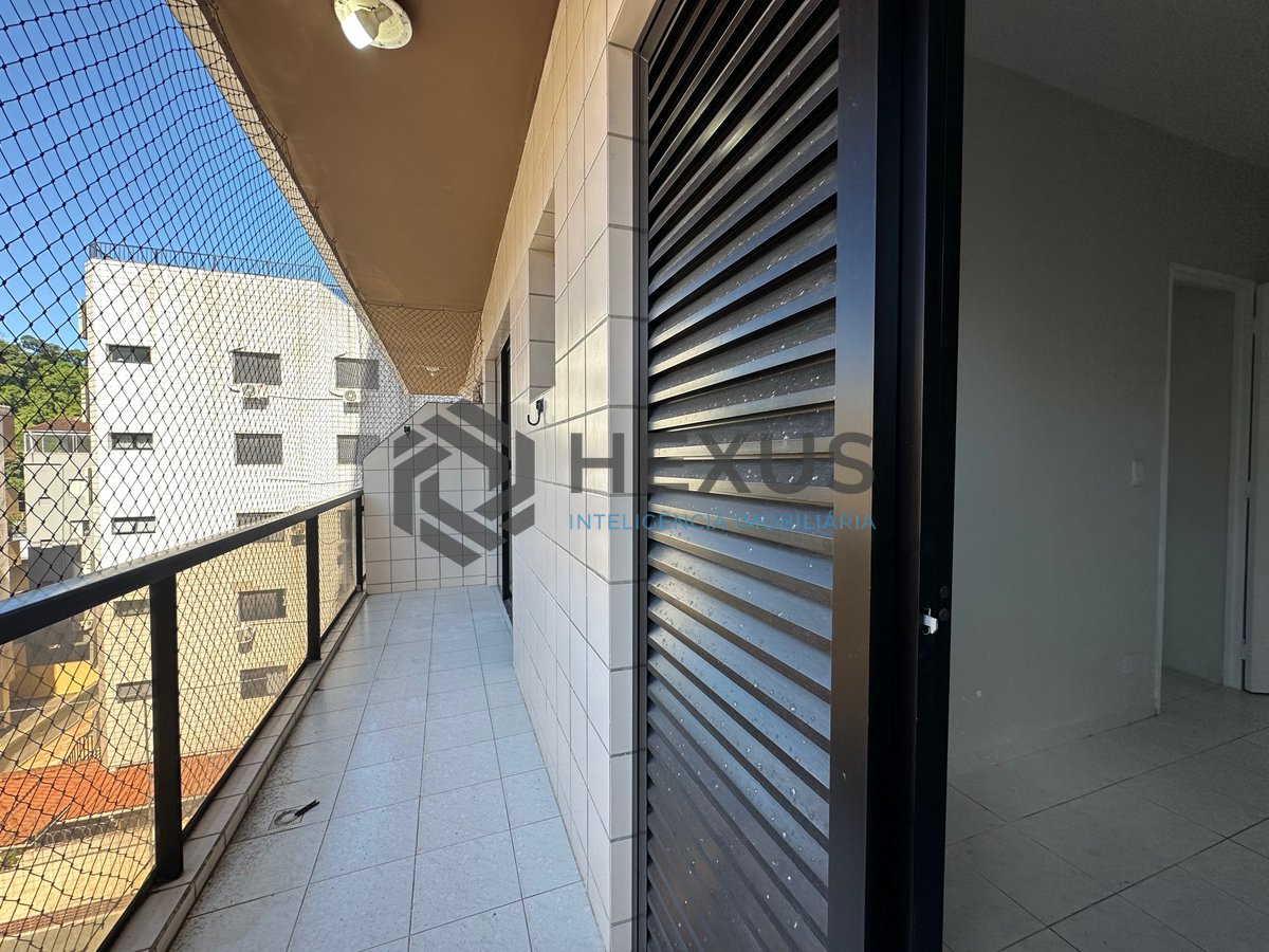 Foto 9 de Apartamento com varanda e lazer a 500m da praia na Enseada, Guarujá