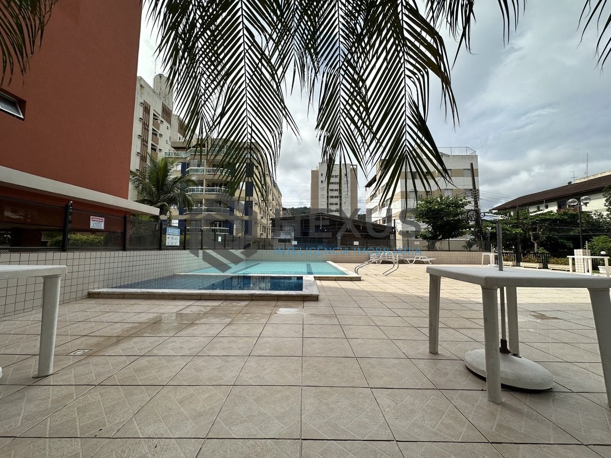 Foto 21 de Apartamento reformado com varanda vista mar e lazer a 500m da praia na Enseada, Guarujá
