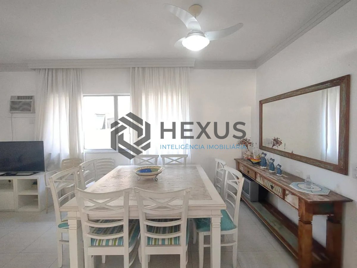 Foto 2 de Apartamento com varanda e lazer na Enseada, Guarujá