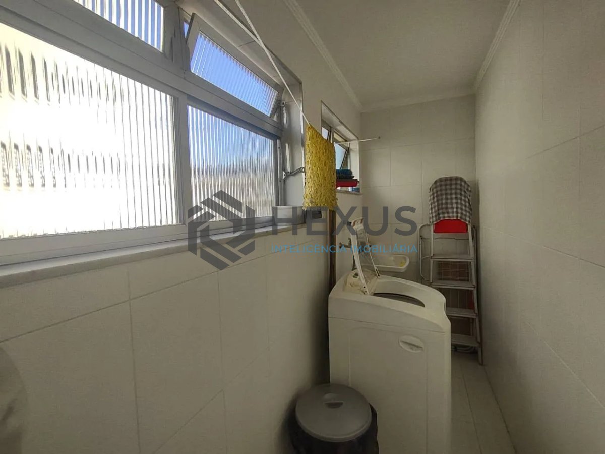 Foto 18 de Apartamento com varanda e lazer na Enseada, Guarujá