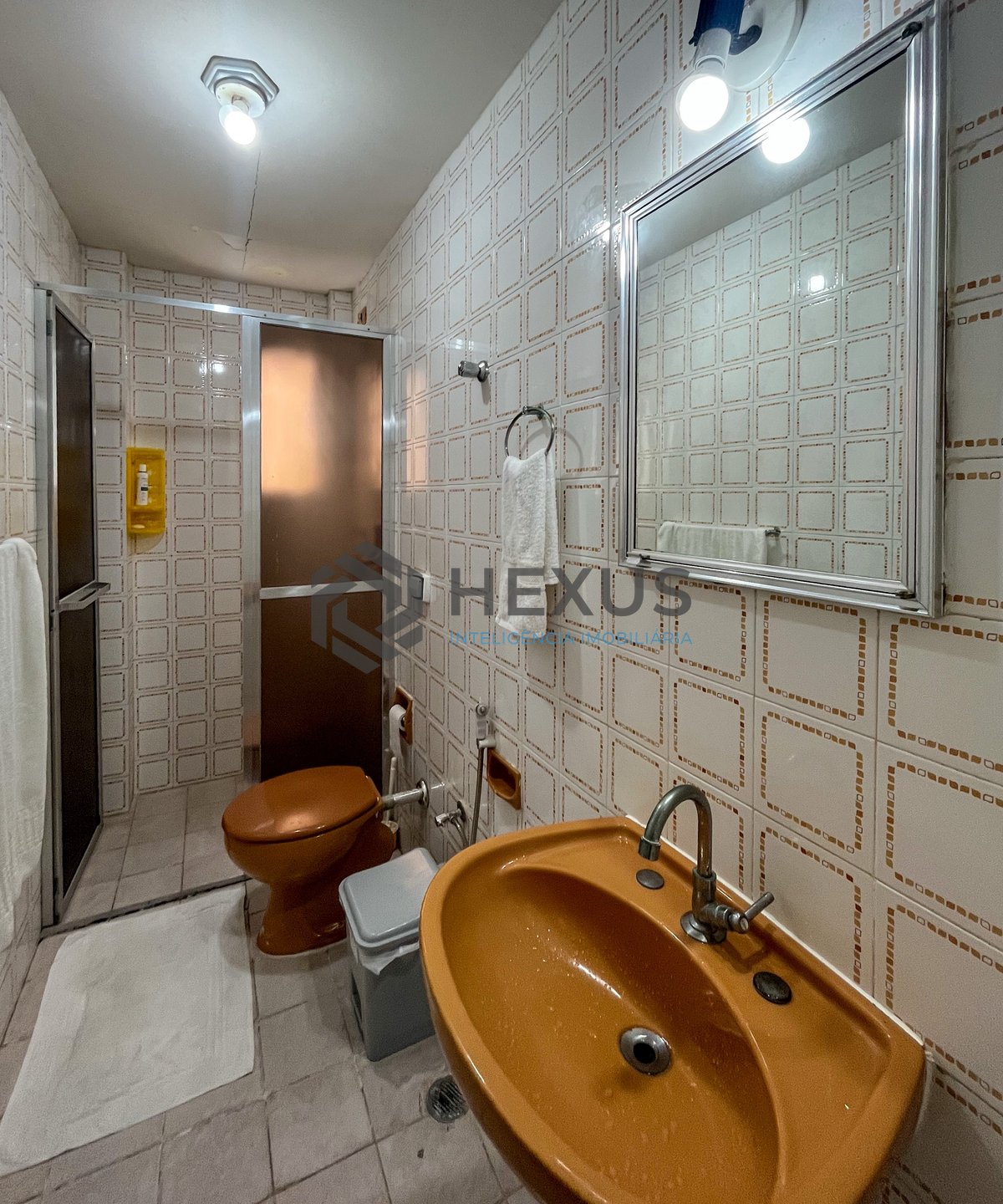 Foto 15 de Apartamento com varanda vista mar e lazer a 1 quadra da praia nas Pitangueiras, Guarujá