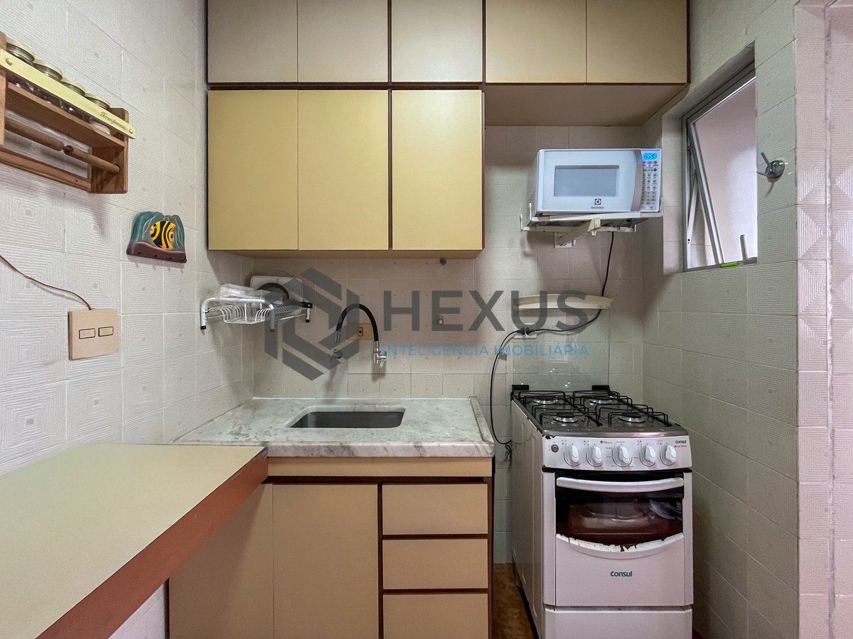 Foto 17 de Apartamento com varanda vista mar e lazer a 1 quadra da praia nas Pitangueiras, Guarujá