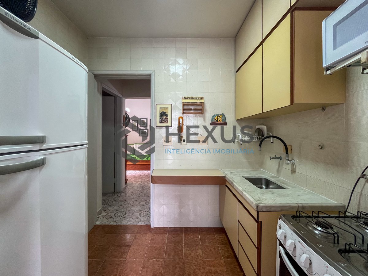 Foto 18 de Apartamento com varanda vista mar e lazer a 1 quadra da praia nas Pitangueiras, Guarujá