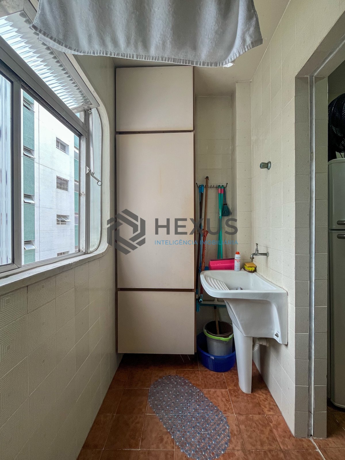 Foto 19 de Apartamento com varanda vista mar e lazer a 1 quadra da praia nas Pitangueiras, Guarujá