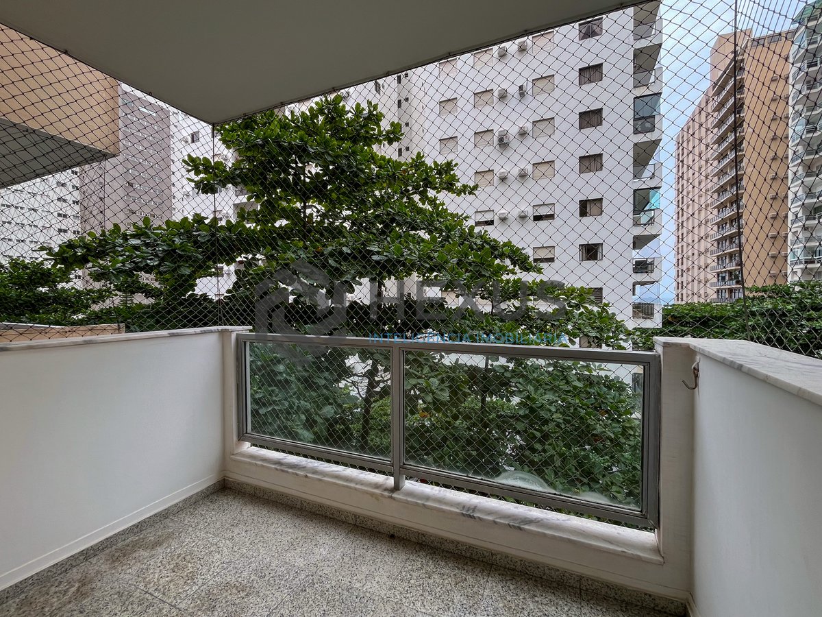 Foto 19 de Apartamento com varanda vista mar e lazer a 1 quadra da praia nas Pitangueiras, Guarujá