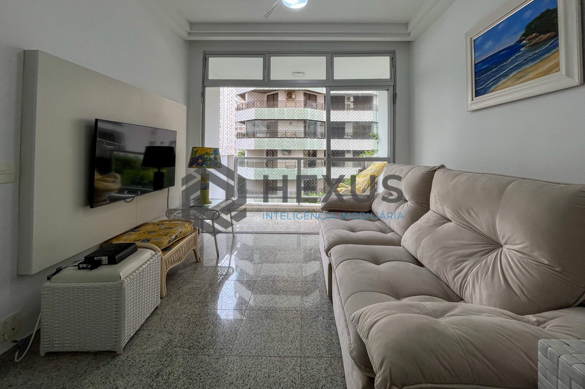Foto 4 de Apartamento com varanda vista mar e lazer a 1 quadra da praia nas Pitangueiras, Guarujá