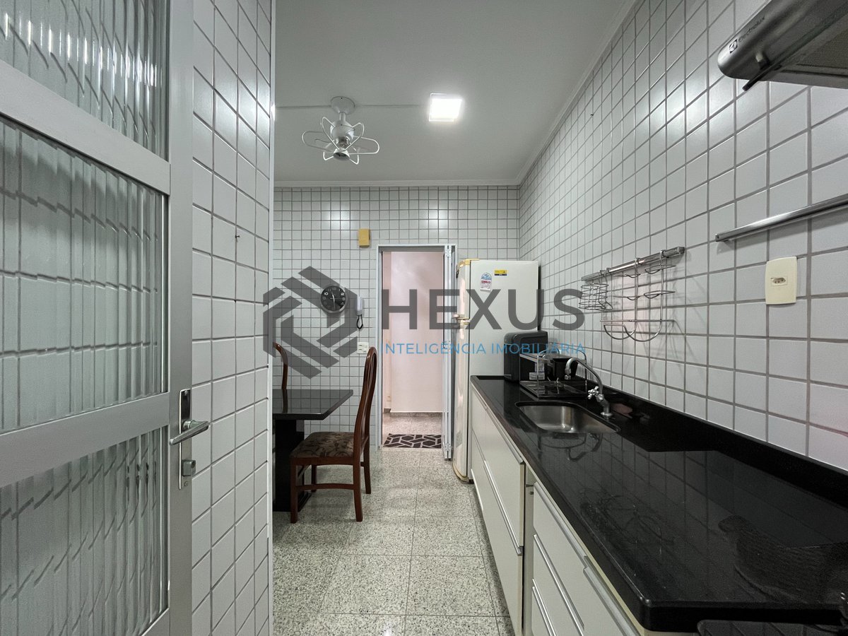 Foto 26 de Apartamento com varanda vista mar e lazer a 1 quadra da praia nas Pitangueiras, Guarujá