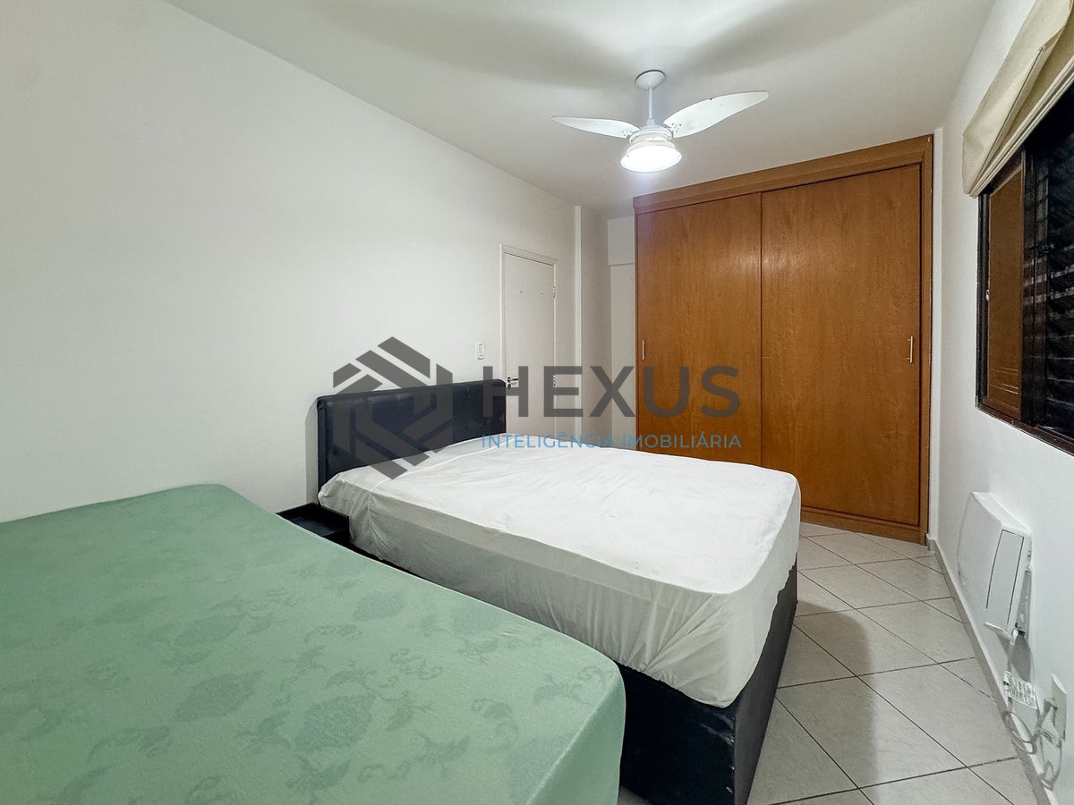 Foto 15 de Apartamento reformado com varanda e lazer no Jardim Astúrias, Guarujá