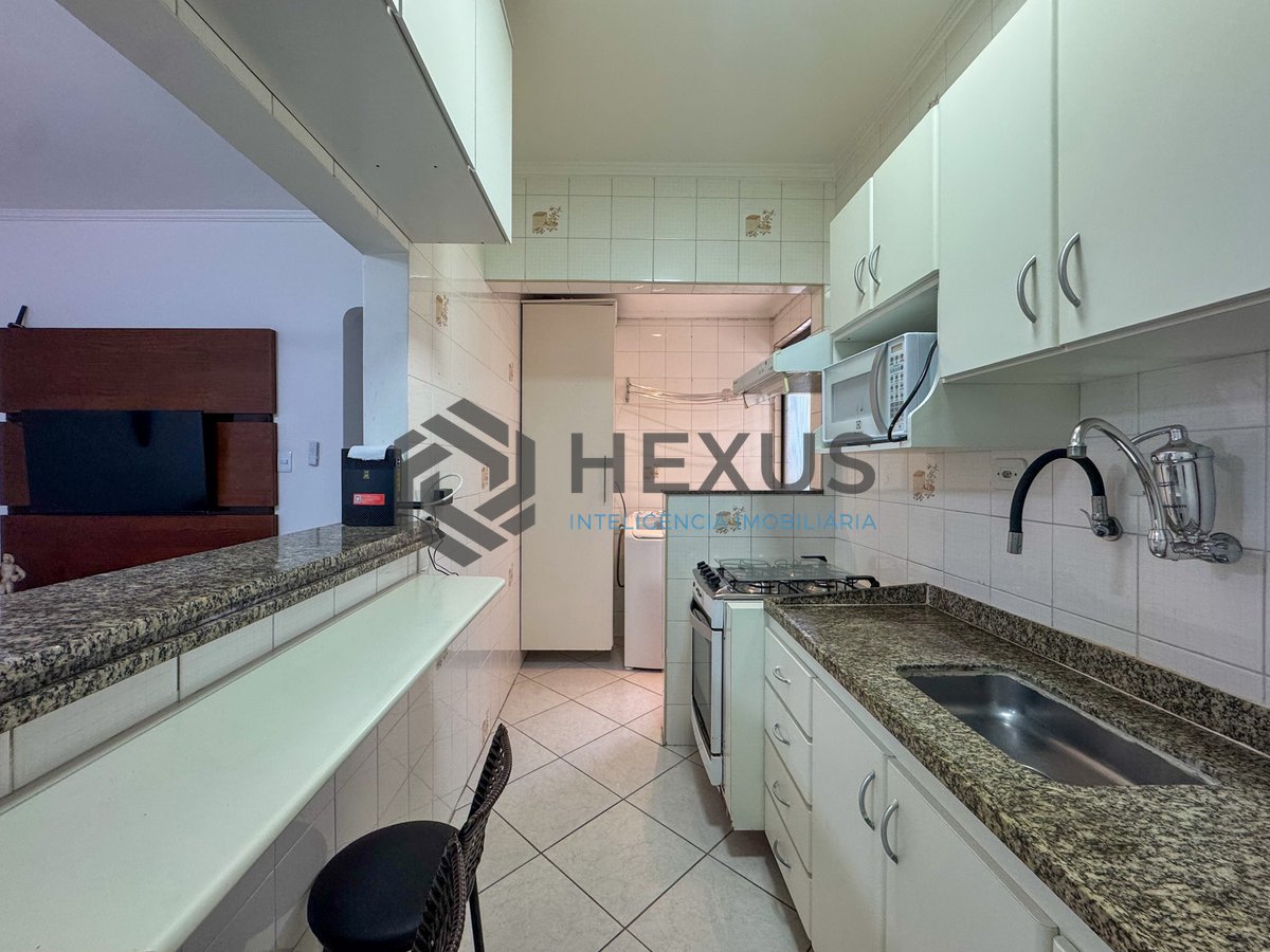 Foto 19 de Apartamento reformado com varanda e lazer no Jardim Astúrias, Guarujá