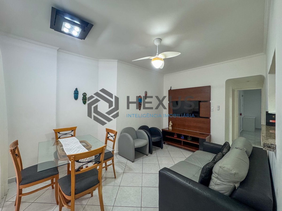 Foto 3 de Apartamento reformado com varanda e lazer no Jardim Astúrias, Guarujá