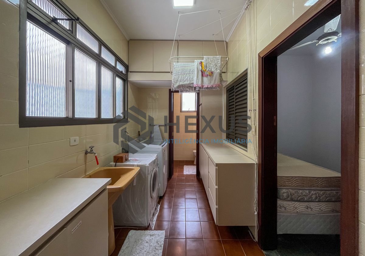 Foto 36 de Apartamento com varanda e lazer na região do Região dos Hotéis na Enseada, Guarujá