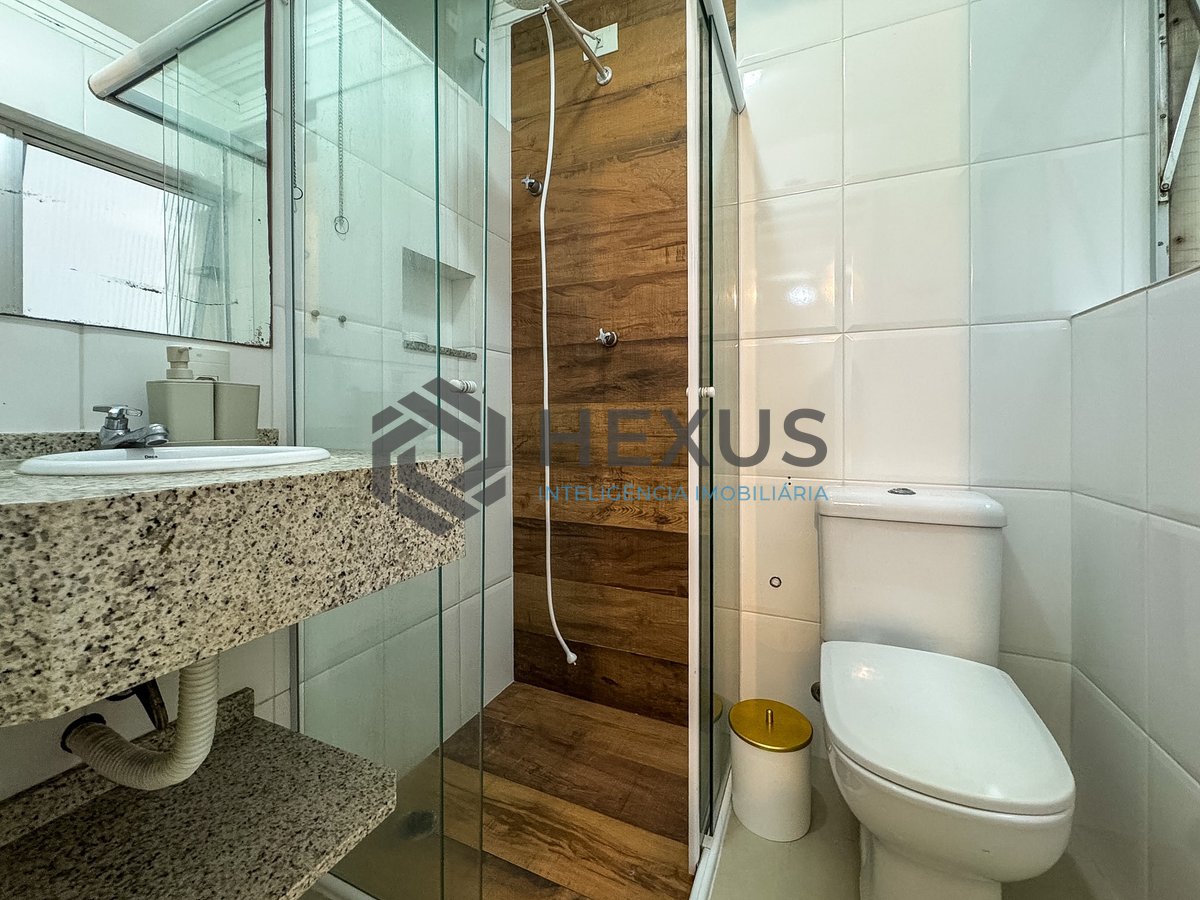 Foto 16 de Apartamento reformado e lazer a 1 quadra da praia nas Pitangueiras, Guarujá