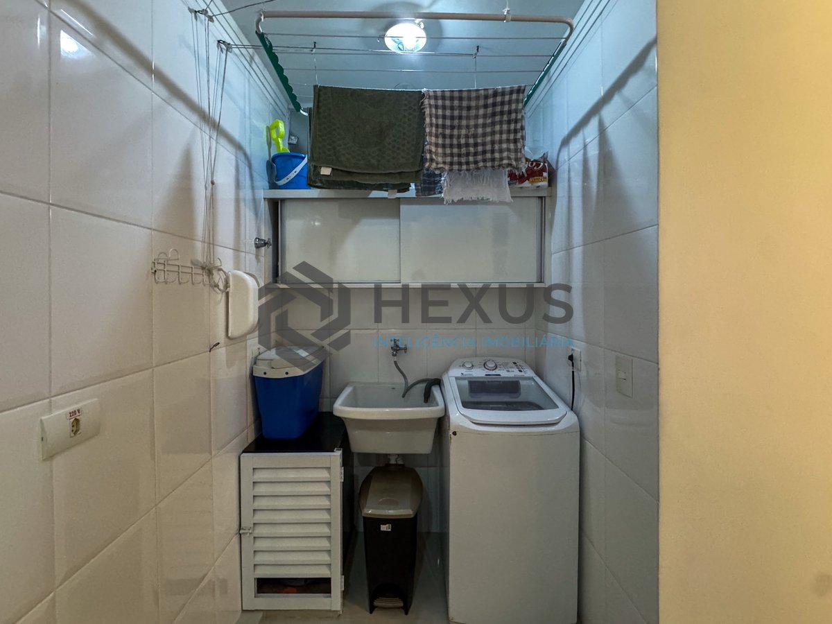 Foto 19 de Apartamento reformado e lazer a 1 quadra da praia nas Pitangueiras, Guarujá