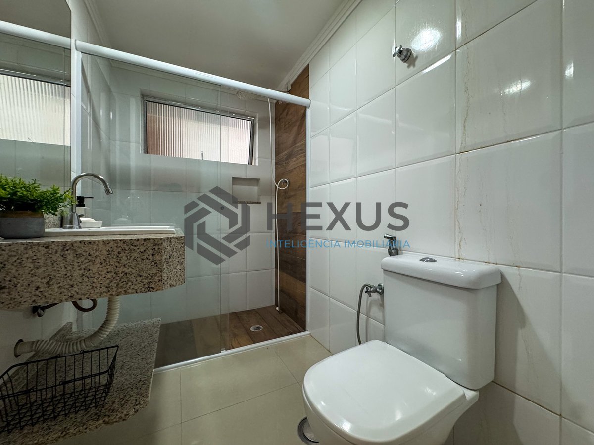 Foto 10 de Apartamento reformado e lazer a 1 quadra da praia nas Pitangueiras, Guarujá