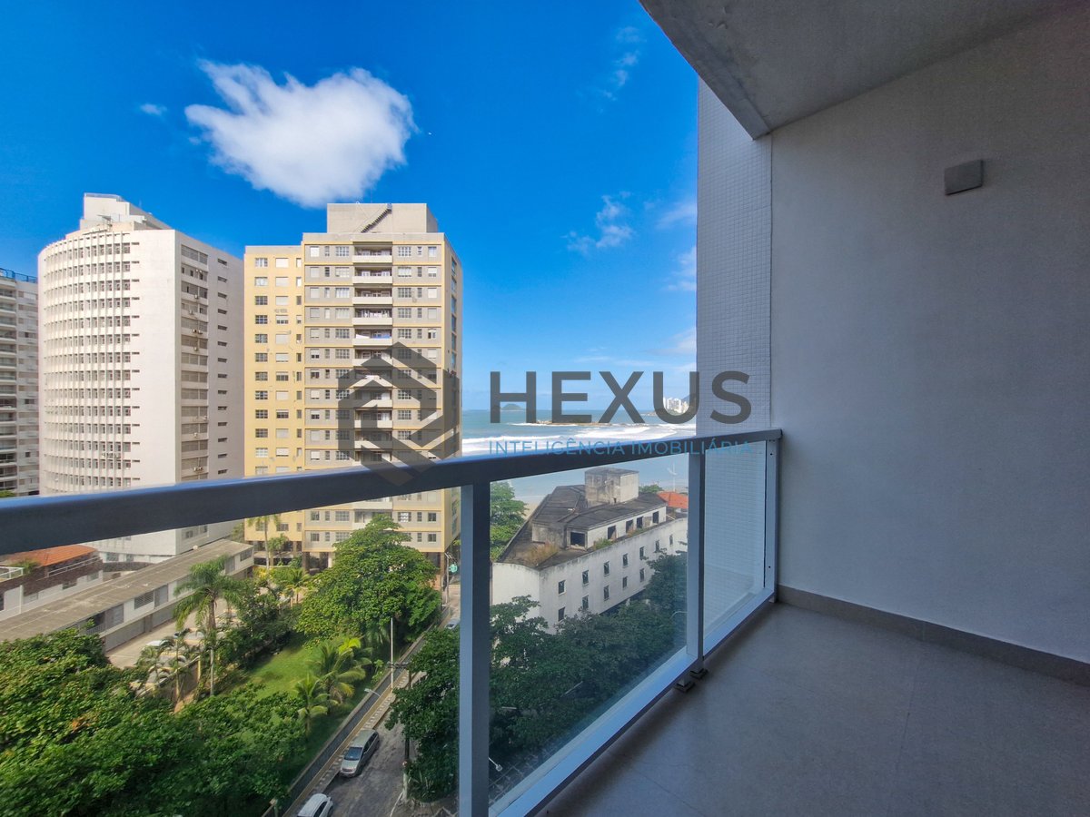 Foto 4 de Apartamento reformado frente mar com varanda e lazer nas Pitangueiras, Guarujá