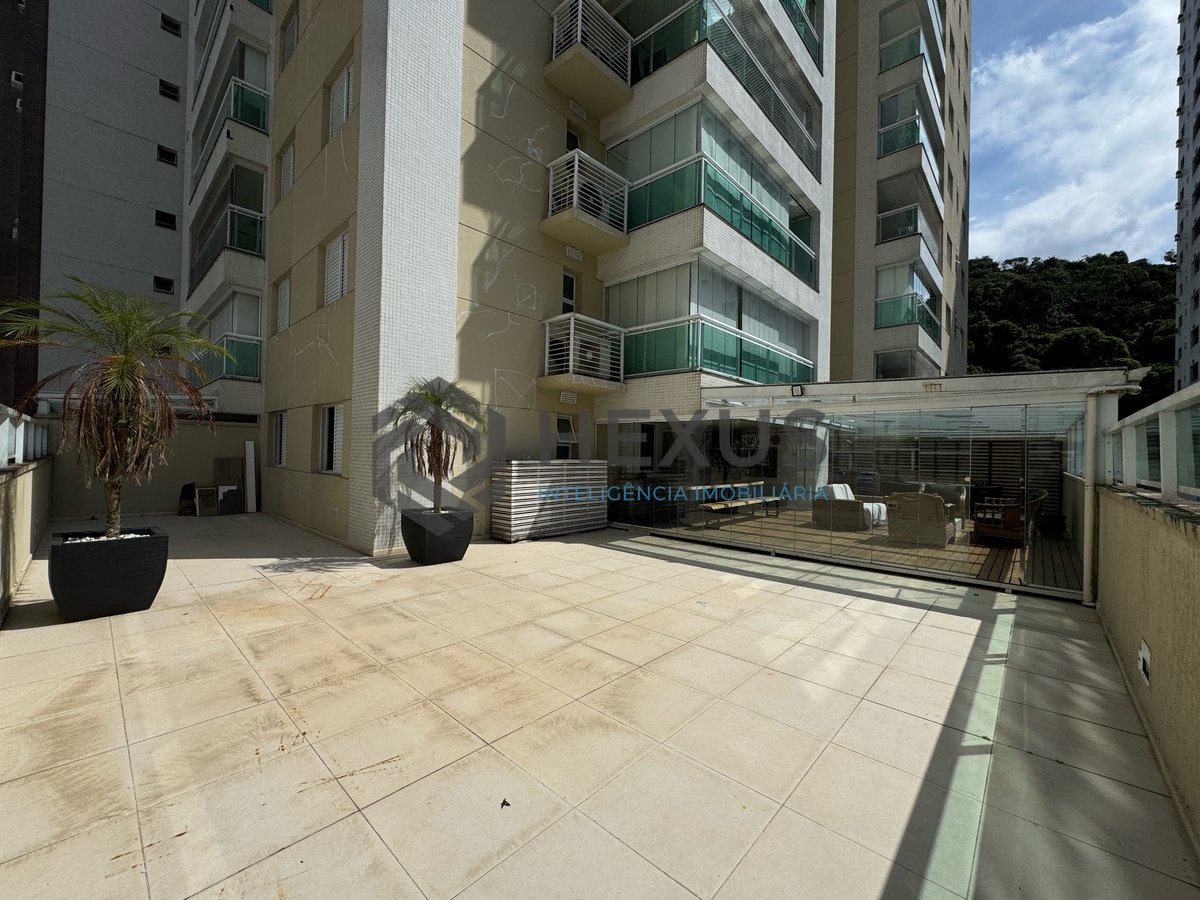 Foto 10 de Apartamento garden com varanda gourmet e lazer a 2 quadras da praia nas Pitangueiras, Guarujá