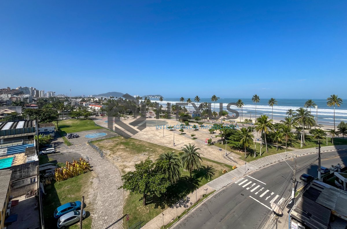 Foto 13 de Apartamento com varanda vista mar e lazer beira mar da praia na Enseada, Guarujá