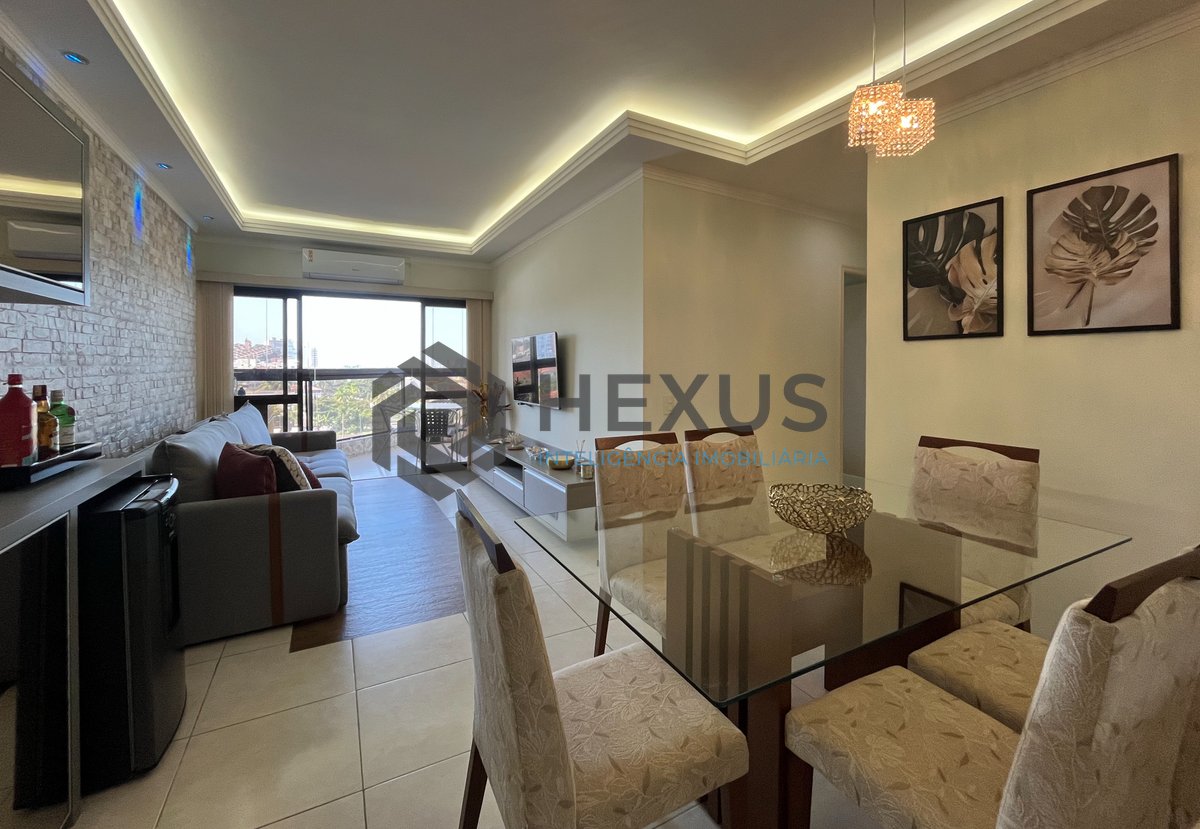 Foto 3 de Apartamento com varanda vista mar e lazer beira mar da praia na Enseada, Guarujá