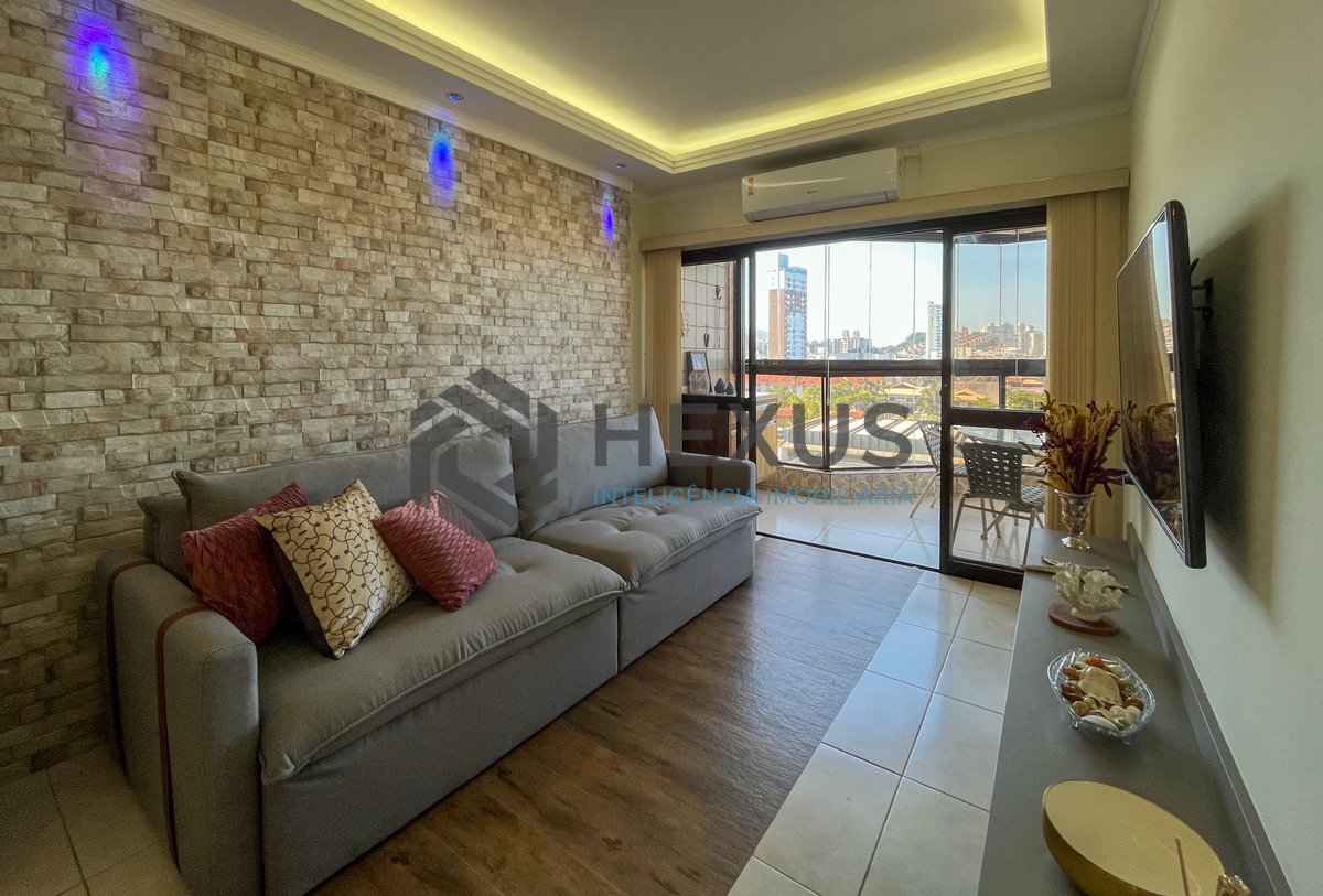 Foto 8 de Apartamento com varanda vista mar e lazer beira mar da praia na Enseada, Guarujá