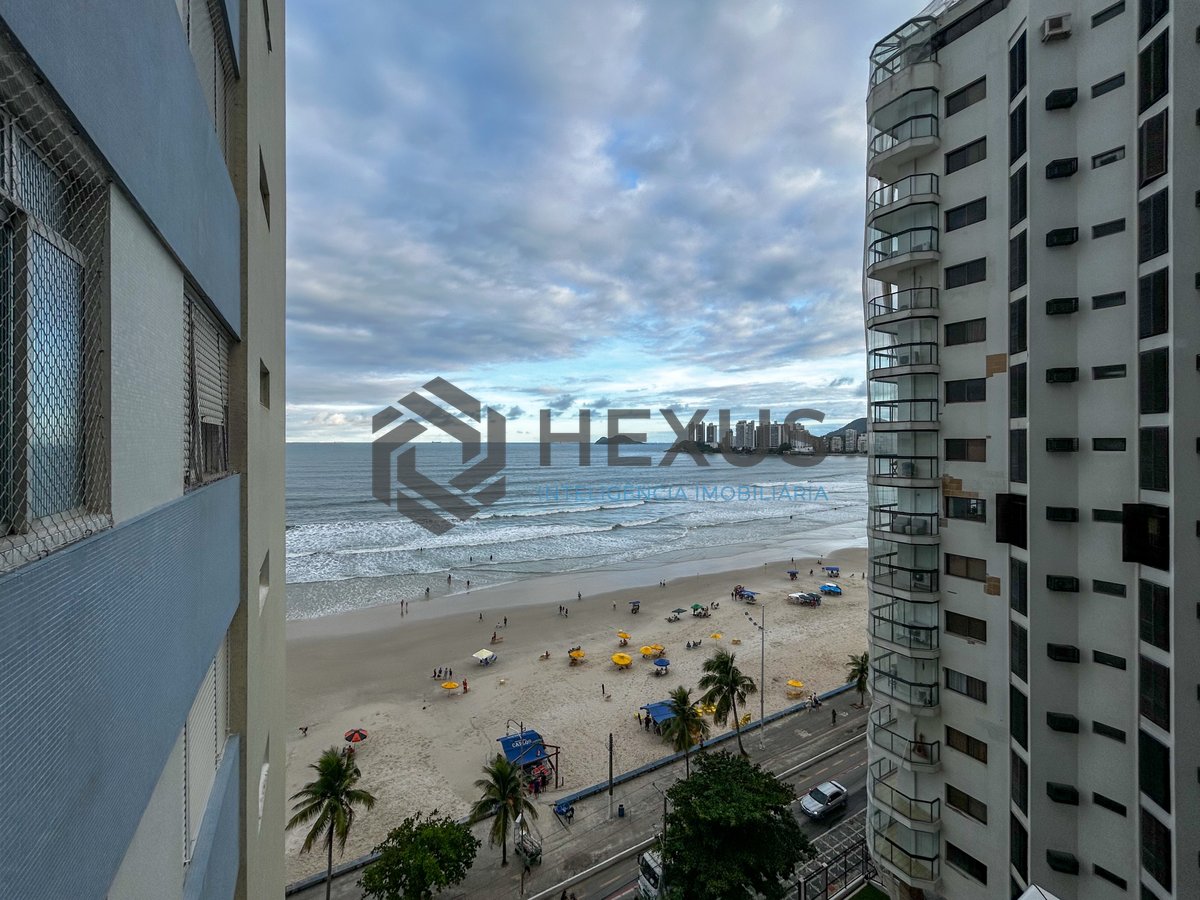 Foto 2 de Apartamento frente mar com varanda vista mar na Praia das Pitangueiras, Guarujá