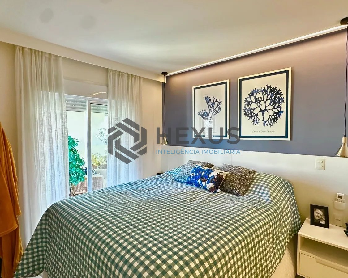 Foto 21 de Apartamento reformado com varanda gourmet e lazer a 200m da praia nas Pitangueiras, Guarujá