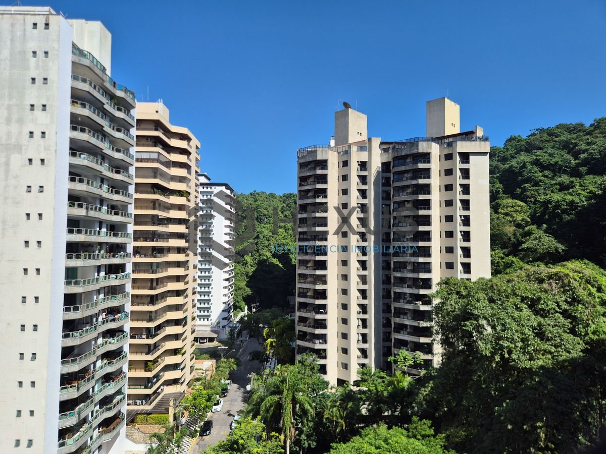 Foto 20 de Apartamento com varanda e lazer na região da Barra Funda nas Pitangueiras, Guarujá