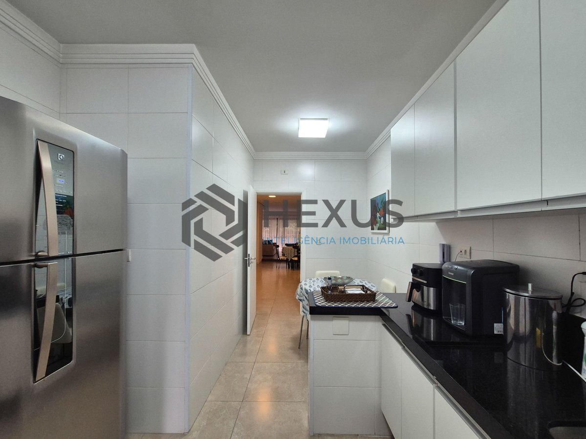 Foto 33 de Apartamento com varanda vista mar e lazer nas Pitangueiras, Guarujá