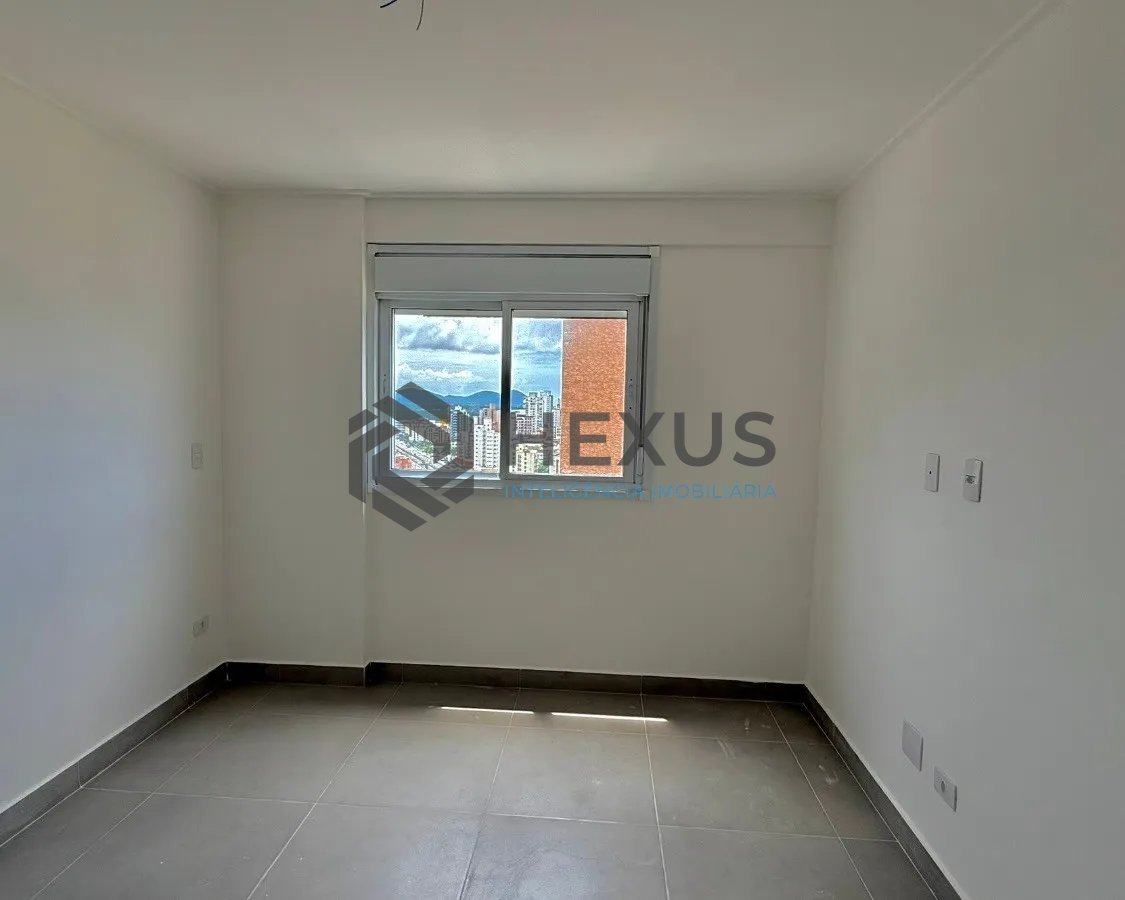 Foto 19 de Apartamento com varanda gourmet vista mar e lazer a 100m da praia na Enseada, Guarujá