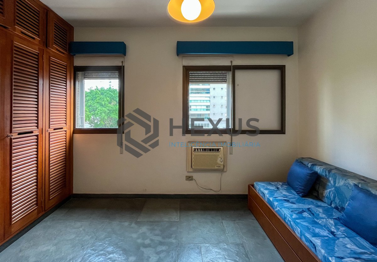 Foto 20 de Apartamento com varanda e 2 vagas à venda, Pitangueiras, Guarujá, SP